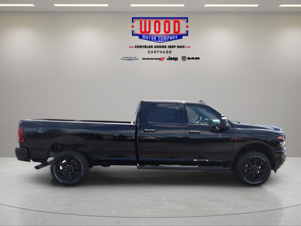 New 2026 Ram 2500 BLACK EXPRESS CREW CAB 4X4 8' BOX Pickup