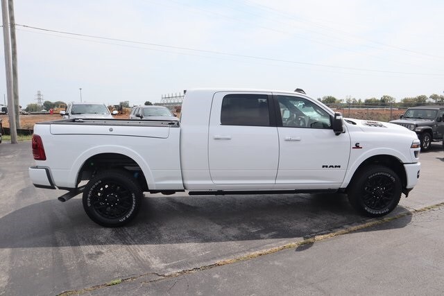 2026 Ram 2500 Limited photo 3