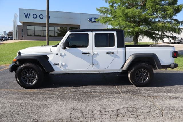 2025 Jeep Gladiator Truck 