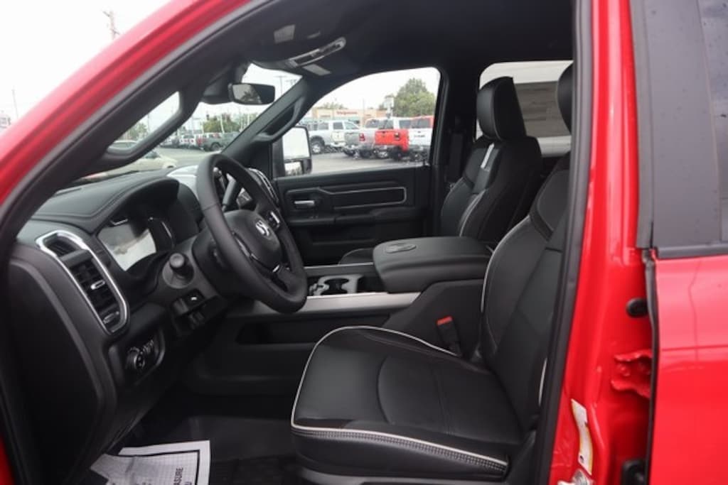 New 2026 Ram 2500 LARAMIE CREW CAB 4X4 6'4 BOX Pickup