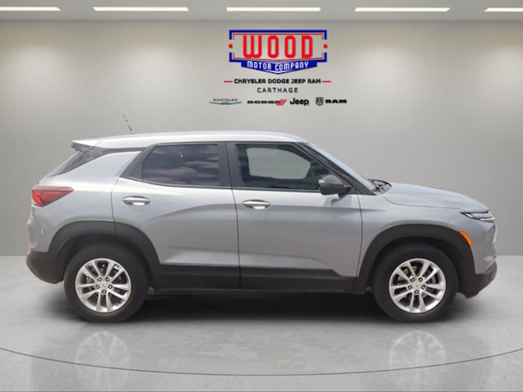 Used 2025 Chevrolet Trailblazer LS SUV