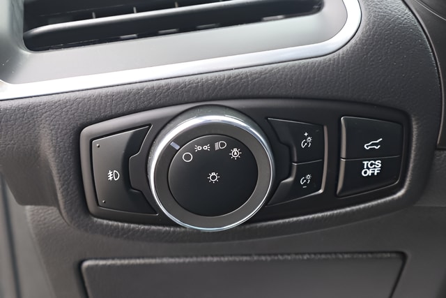 2024 Ford Edge Titanium - Photo 20