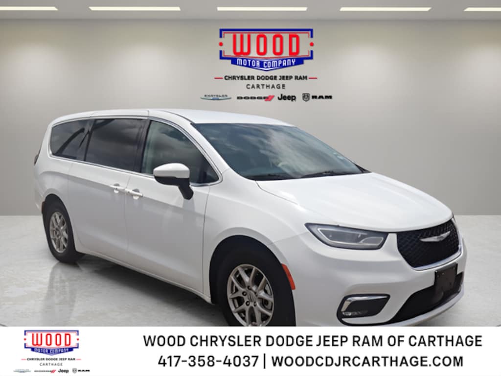Used 2023 Chrysler Pacifica Touring L Minivan/Van