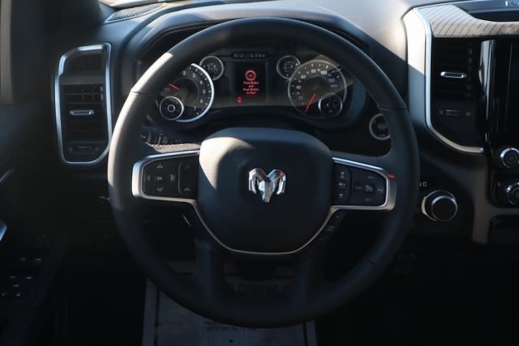 New 2026 Ram 1500 BIG HORN CREW CAB 4X4 5'7 BOX Pickup