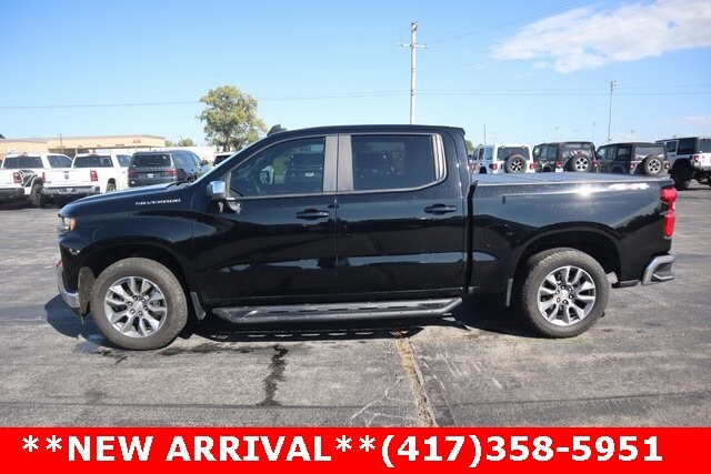 2019 Chevrolet Silverado 1500 LT photo 2