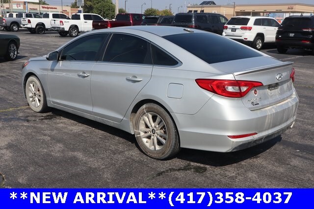 2016 Hyundai Sonata SE photo 3