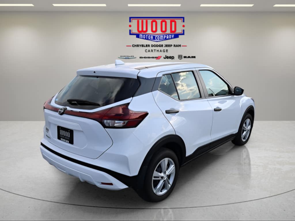 Used 2025 Nissan Kicks Play S SUV