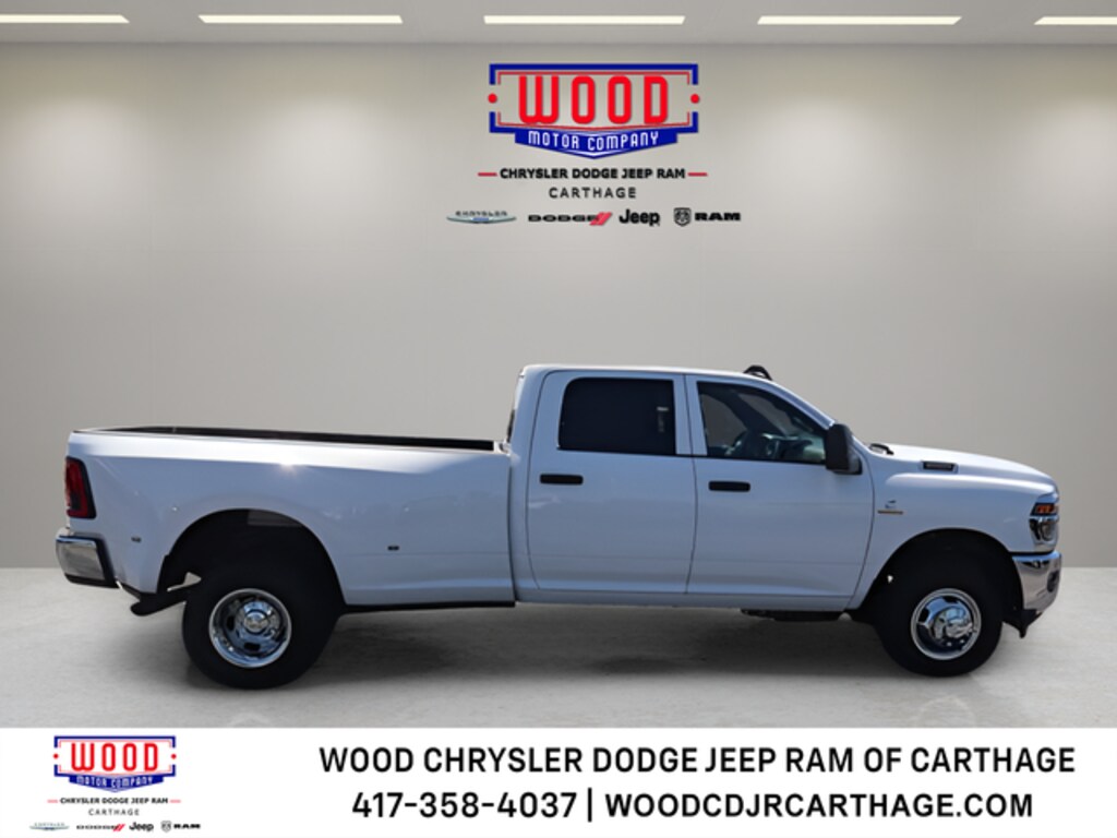 New 2026 Ram 3500 TRADESMAN CREW CAB 4X4 8' BOX Pickup