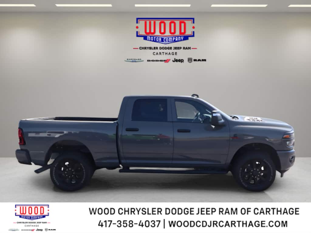 New 2026 Ram 2500 BLACK EXPRESS CREW CAB 4X4 6'4 BOX Pickup