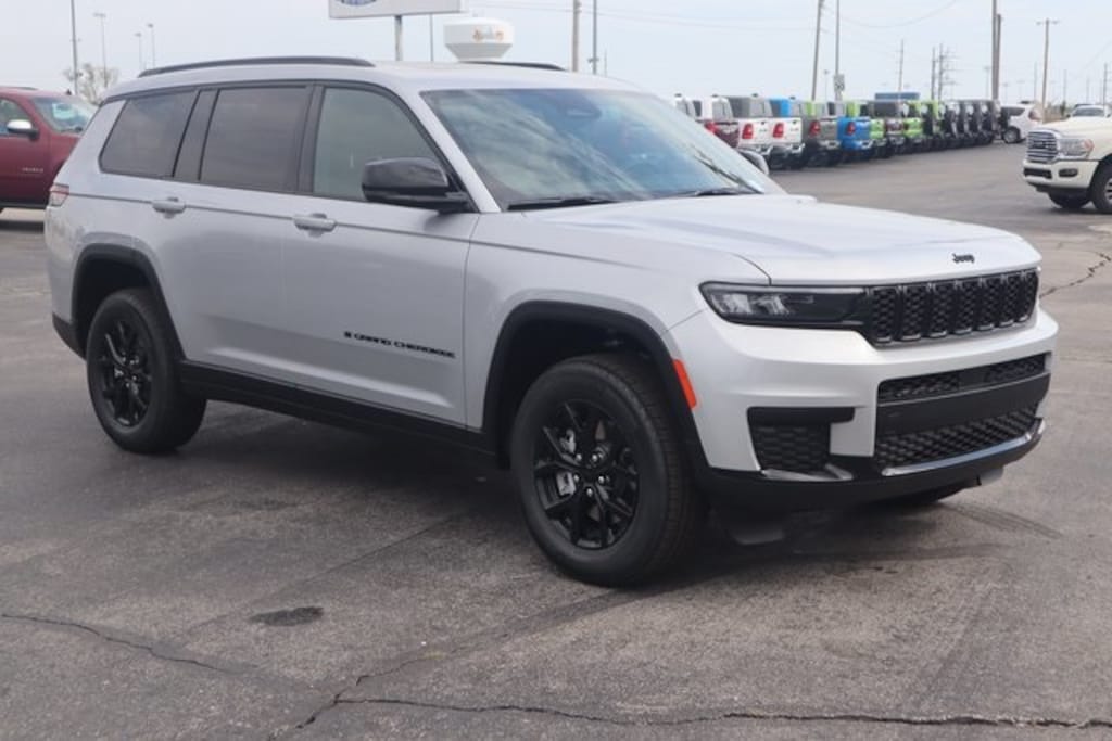 New 2025 Jeep Grand Cherokee L ALTITUDE X 4X4 Sport Utility