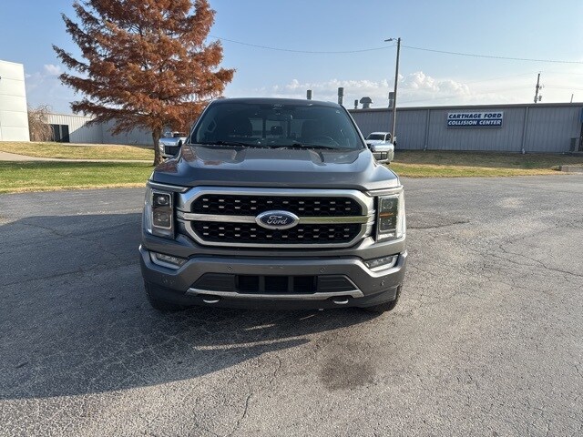 2022 Ford F-150 Platinum photo 2