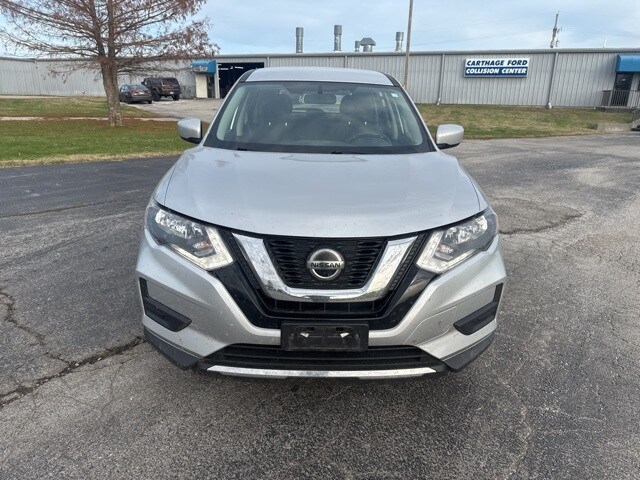 2018 Nissan Rogue S photo 2