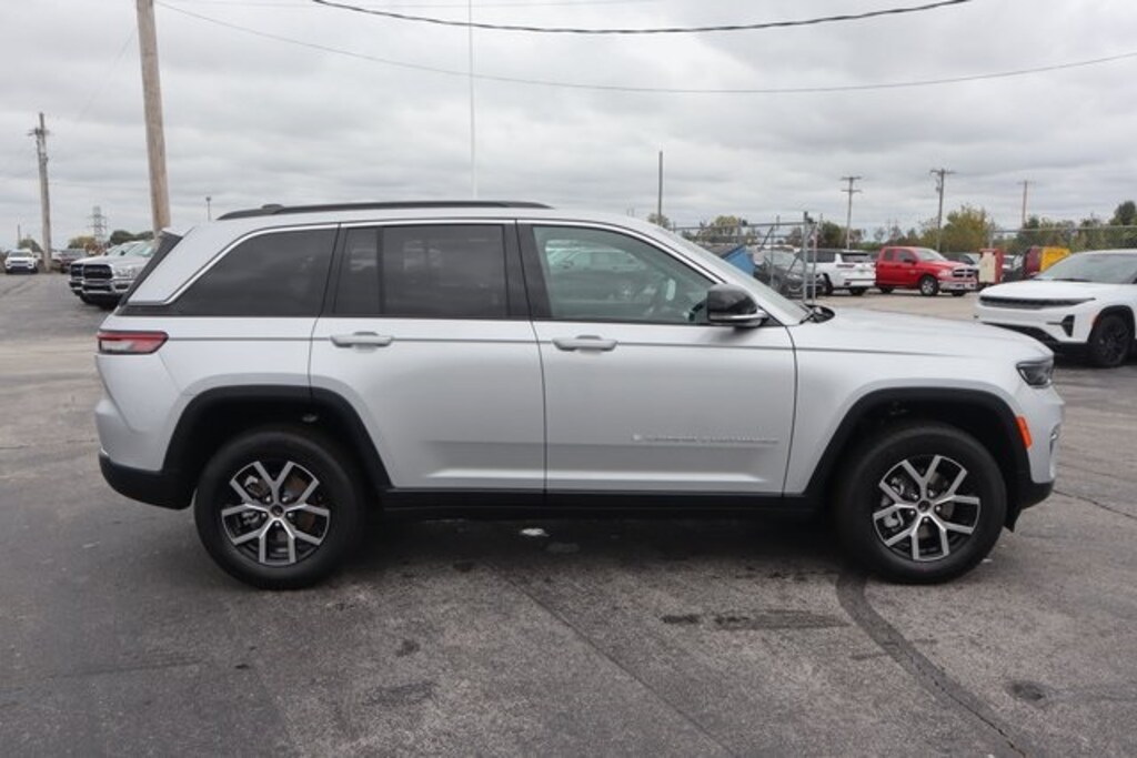 New 2025 Jeep Grand Cherokee LIMITED 4X4 Sport Utility