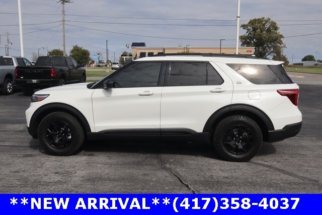 2022 Ford Explorer Timberline photo 2