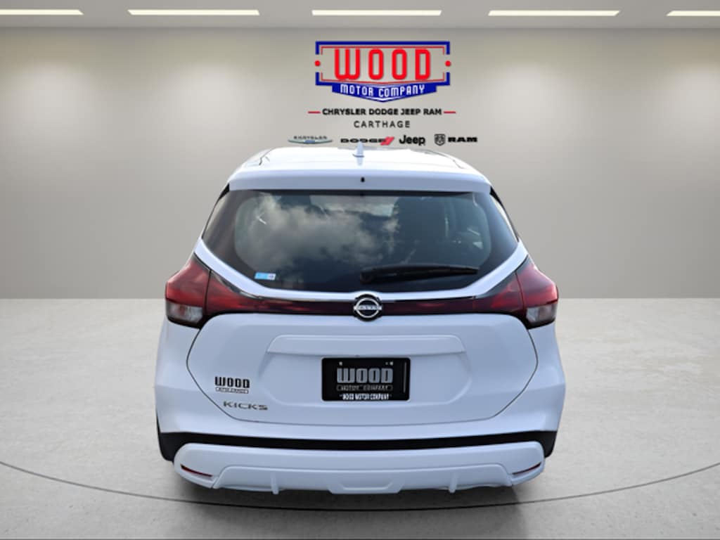Used 2025 Nissan Kicks Play S SUV
