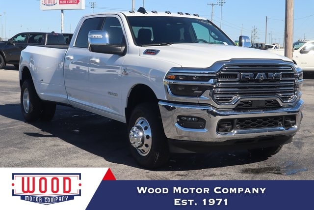 2026 RAM Ram 3500 Pickup Laramie's photo