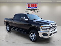 2026 Ram 2500 TRADESMAN CREW CAB 4X4 6'4 BOX Pickup