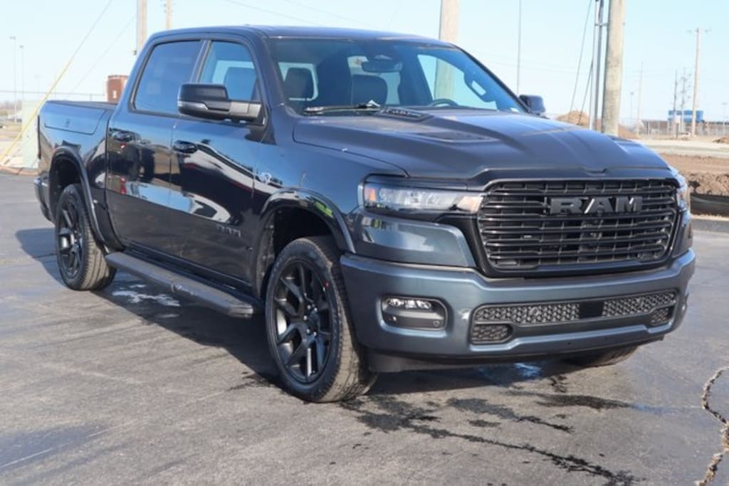 New 2026 Ram 1500 LARAMIE CREW CAB 4X4 5'7 BOX Pickup