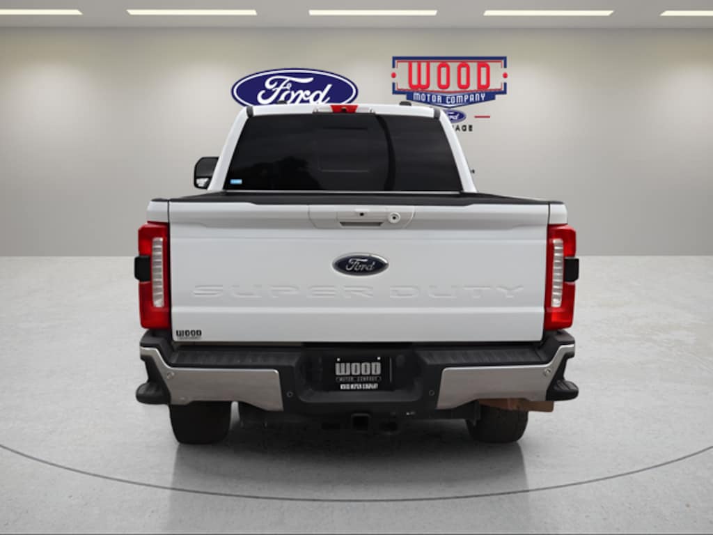 Used 2024 Ford F-250SD Lariat Truck