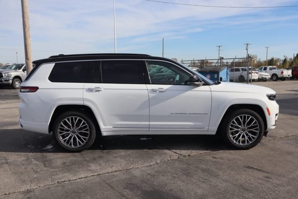 New 2025 Jeep Grand Cherokee L SUMMIT RESERVE 4X4 Sport Utility