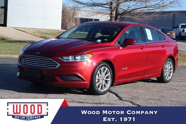 2017 Ford Fusion Hybrid SE's photo