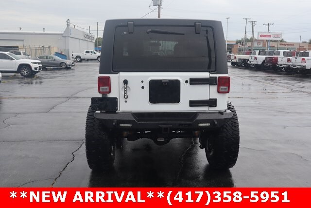 2017 Jeep Wrangler Unlimited Rubicon photo 4