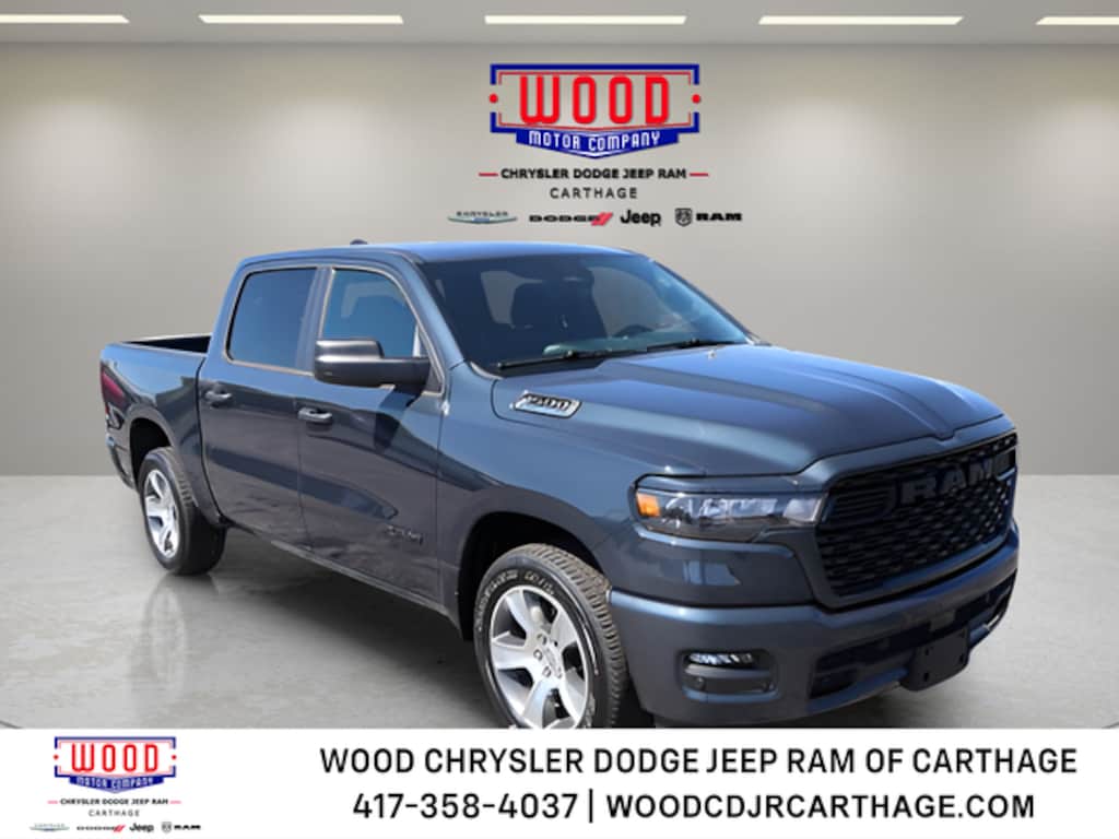 New 2026 Ram 1500 EXPRESS CREW CAB 4X2 5'7 BOX Pickup