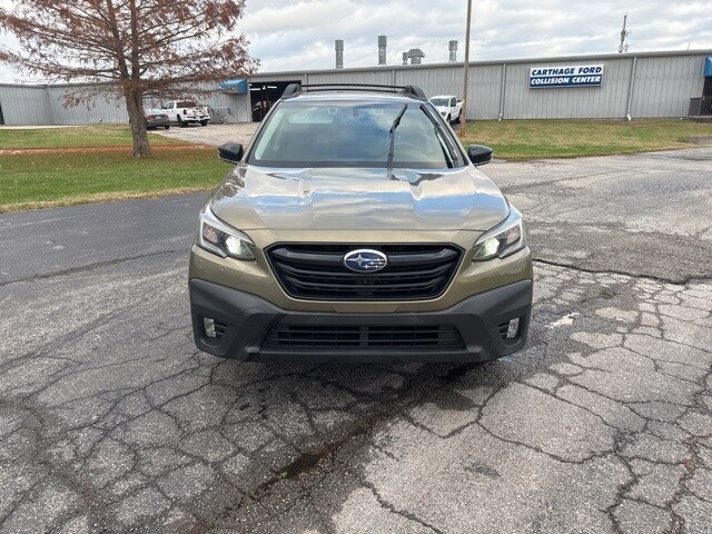 2020 Subaru Outback Onyx Edition XT photo 2
