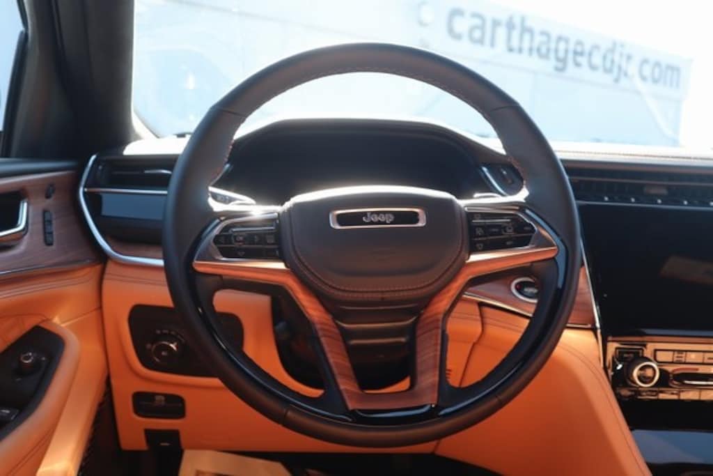 New 2025 Jeep Grand Cherokee SUMMIT RESERVE 4X4 Sport Utility