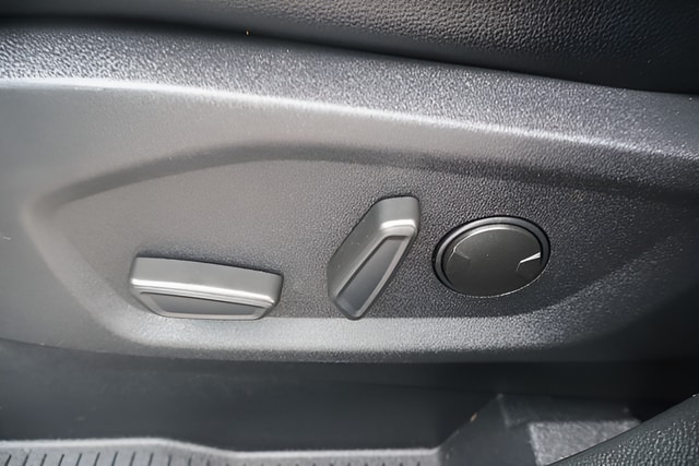 2024 Ford Edge Titanium - Photo 23