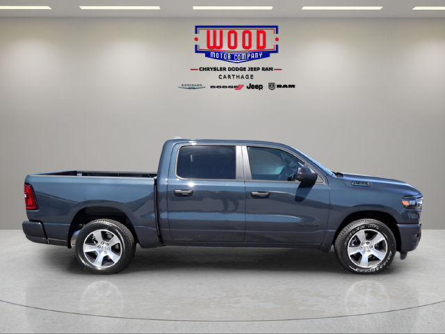 New 2026 Ram 1500 EXPRESS CREW CAB 4X2 5'7 BOX Pickup