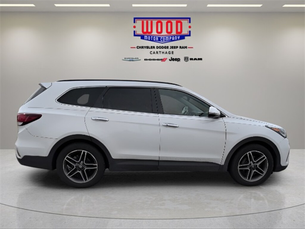 Used 2018 Hyundai Santa Fe SE Ultimate SUV