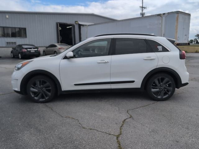 2017 Kia Niro EX's photo