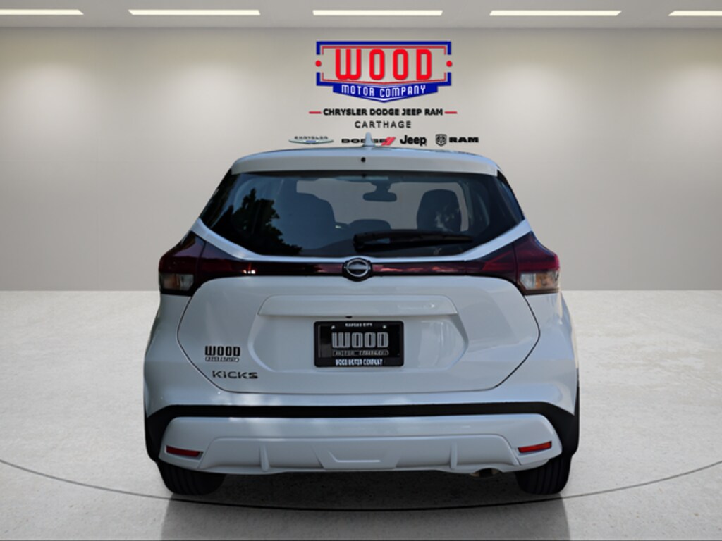 Used 2025 Nissan Kicks Play S SUV