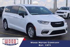 2026 Chrysler Pacifica SELECT Passenger Van