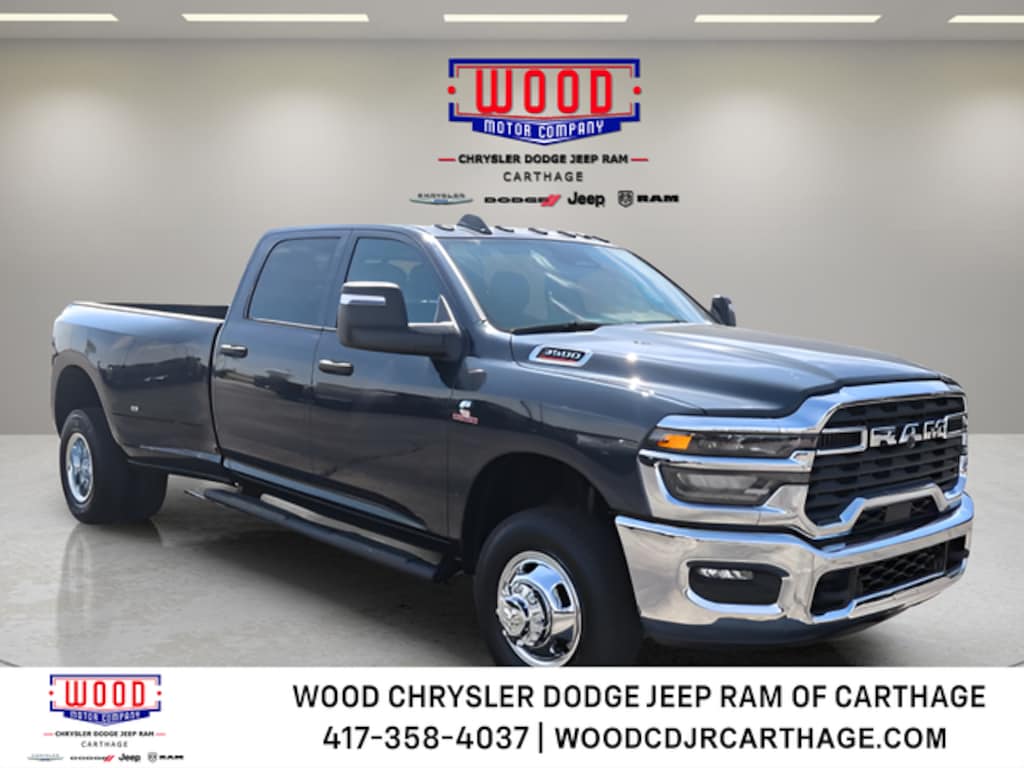 New 2026 Ram 3500 TRADESMAN CREW CAB 4X4 8' BOX Pickup