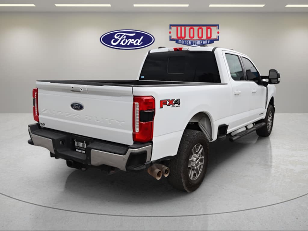 Used 2024 Ford F-250SD Lariat Truck