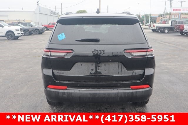 2024 Jeep Grand Cherokee Altitude photo 4