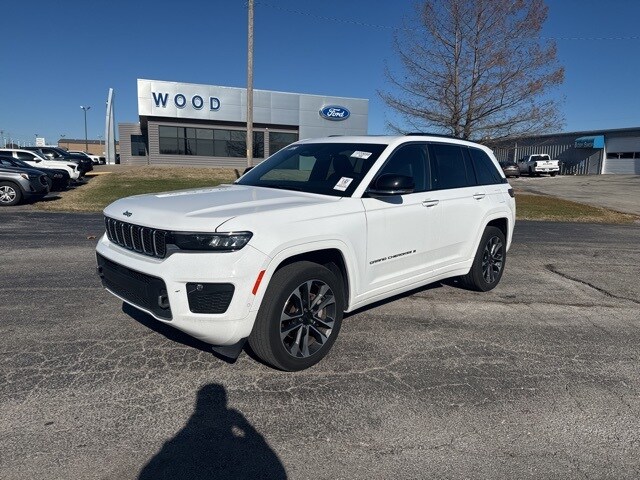 2022 Jeep Grand Cherokee Overland's photo