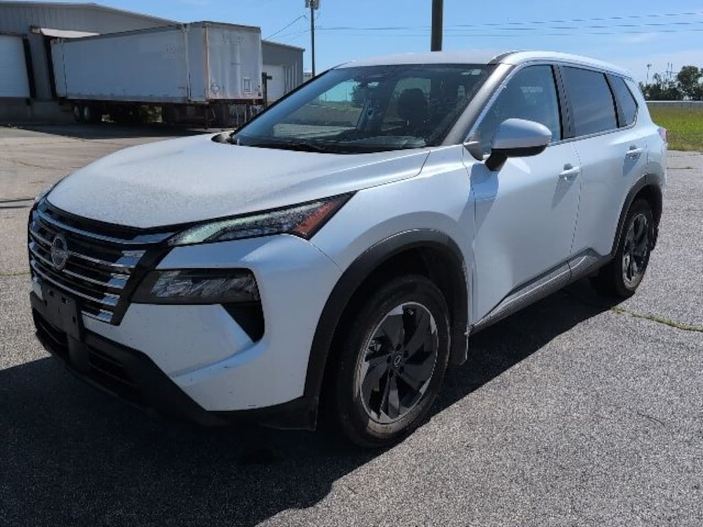 Used 2024 Nissan Rogue SV SUV