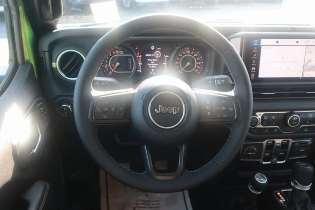 New 2025 Jeep Gladiator HIGH TIDE 4X4 Pickup