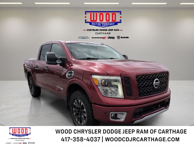 2017 Nissan Titan PRO-4X 4X4 Crew Cab's photo