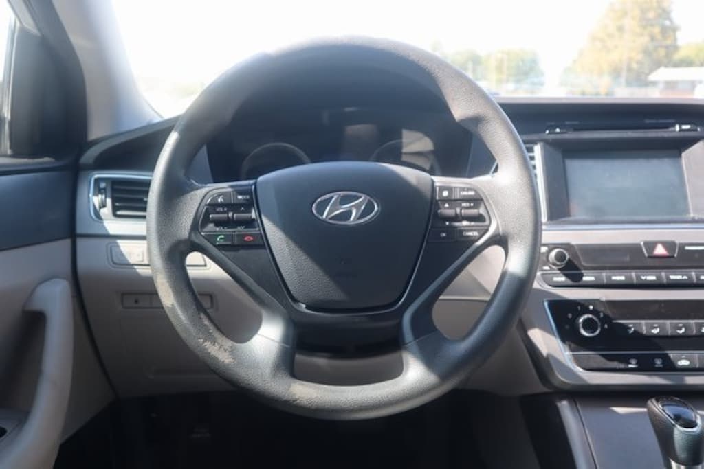 Used 2016 Hyundai Sonata SE Sedan