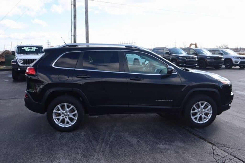 Used 2014 Jeep Cherokee Latitude SUV