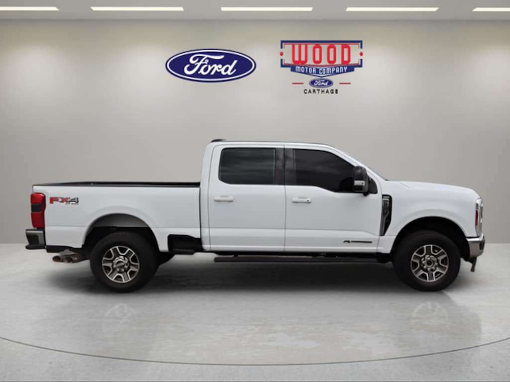 Used 2024 Ford F-250SD Lariat Truck