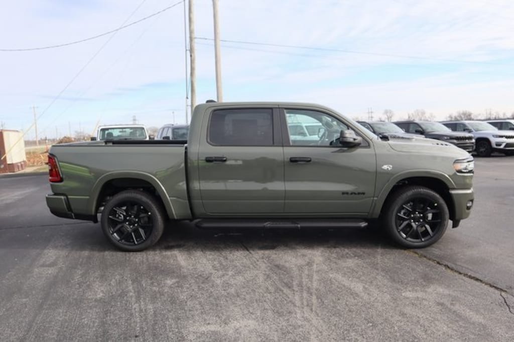 New 2026 Ram 1500 LARAMIE CREW CAB 4X4 5'7 BOX Pickup