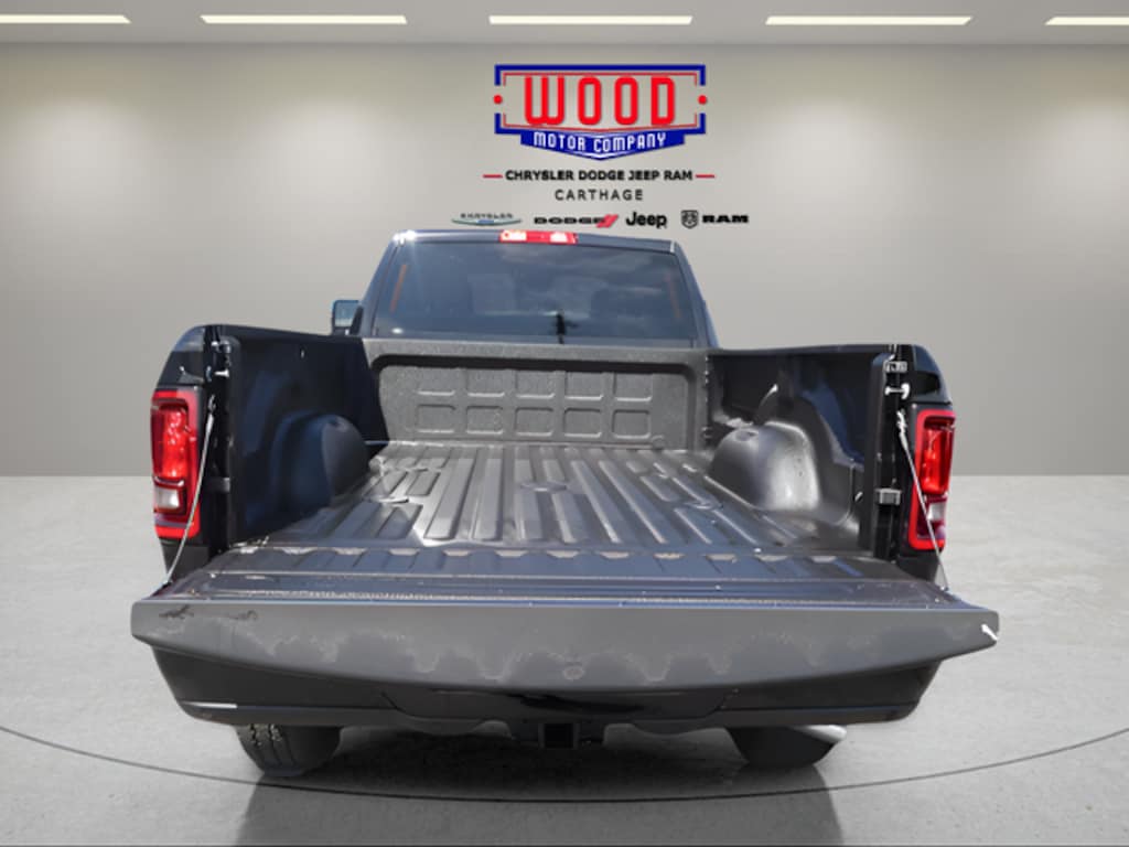 New 2026 Ram 2500 BIG HORN CREW CAB 4X4 8' BOX Pickup