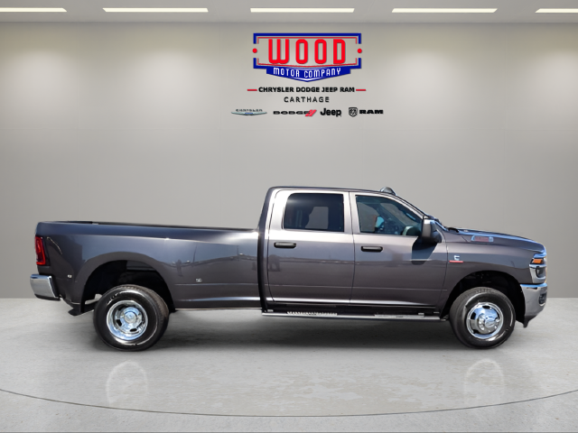 New 2027 Ram 3500 TRADESMAN CREW CAB 4X4 8' BOX Pickup