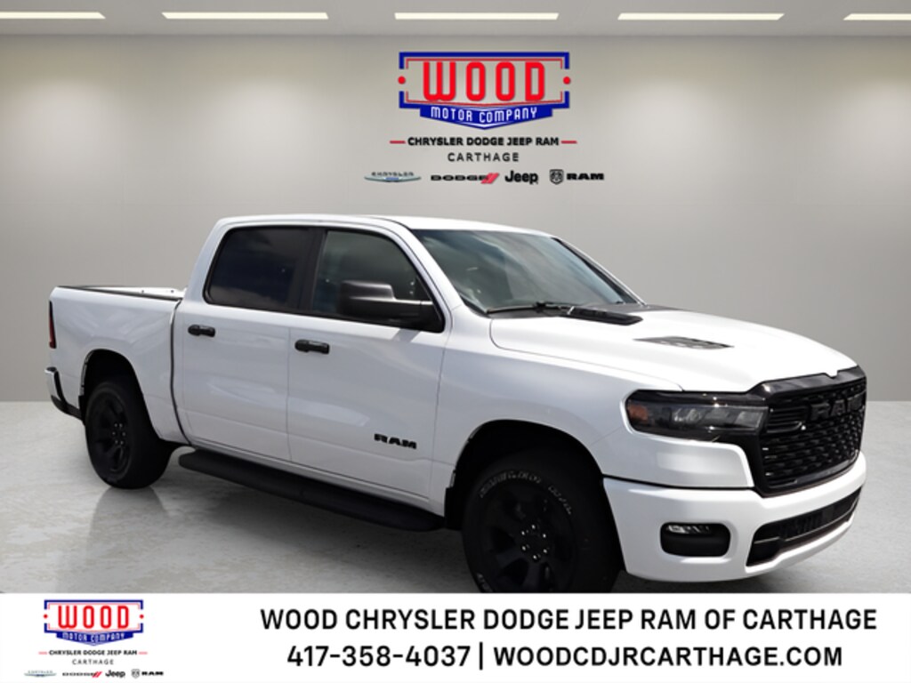 New 2026 Ram 1500 EXPRESS CREW CAB 4X4 5'7 BOX Pickup