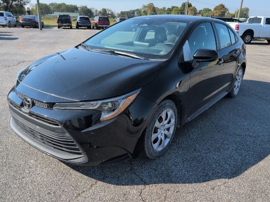 Used 2023 Toyota Corolla LE Sedan